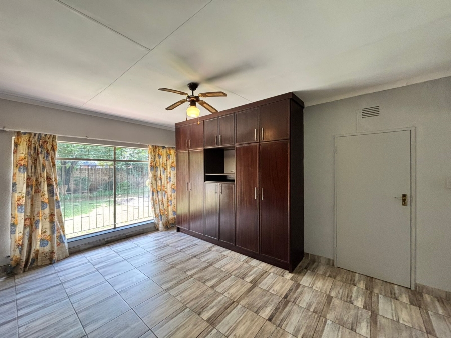 4 Bedroom Property for Sale in La Hoff North West